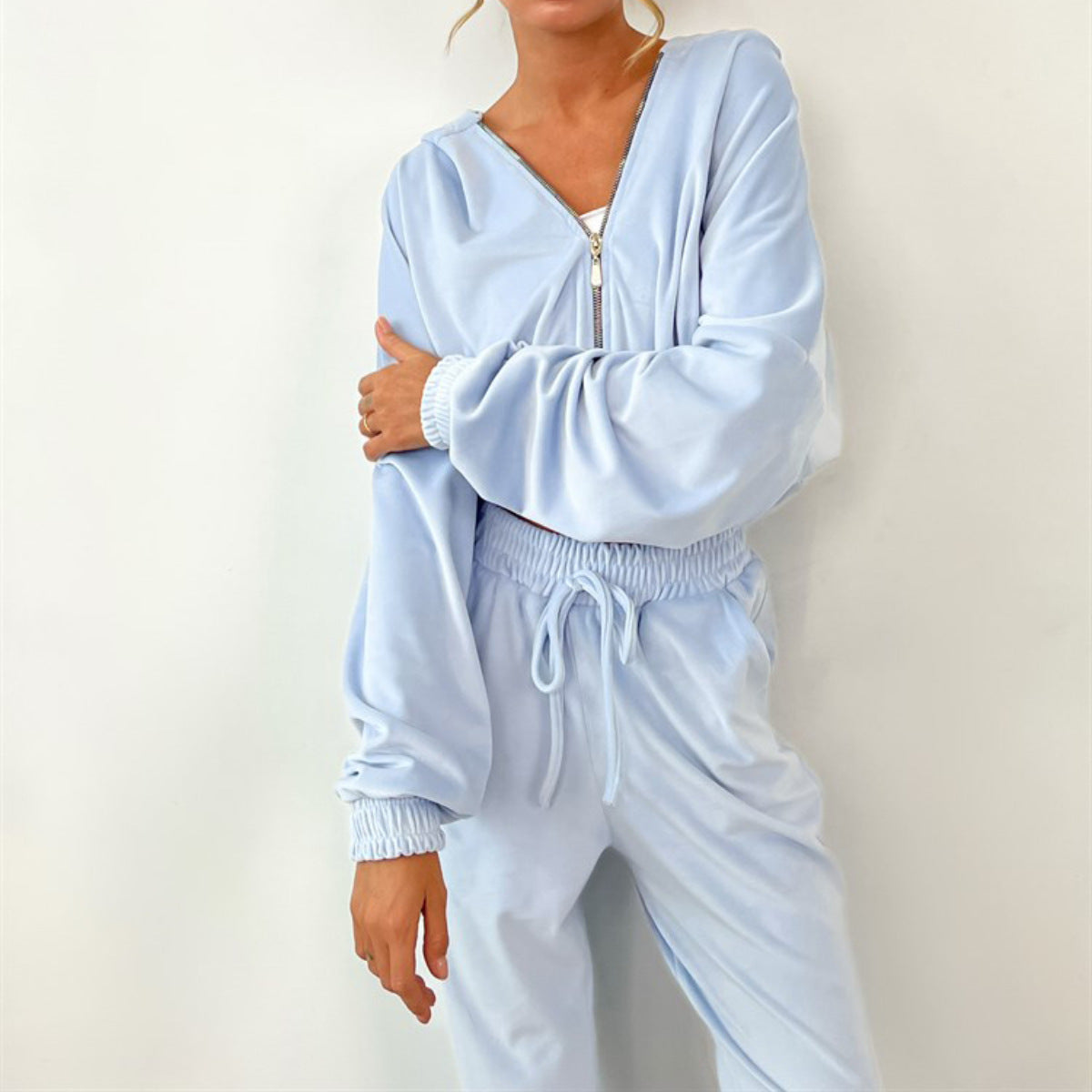 Women's Cardigan Style Hoodie Solid Color Jumpsuit.